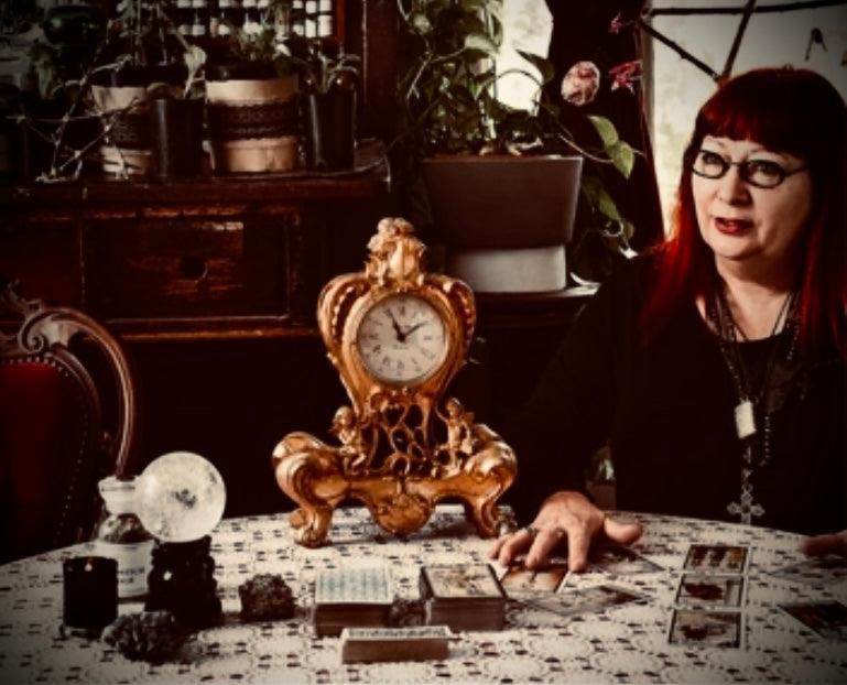 Tarot intuitive reading with Euphemia - Personal at accommodation - Daylesford - Couple - 60mins - Euphemia Blackthorne