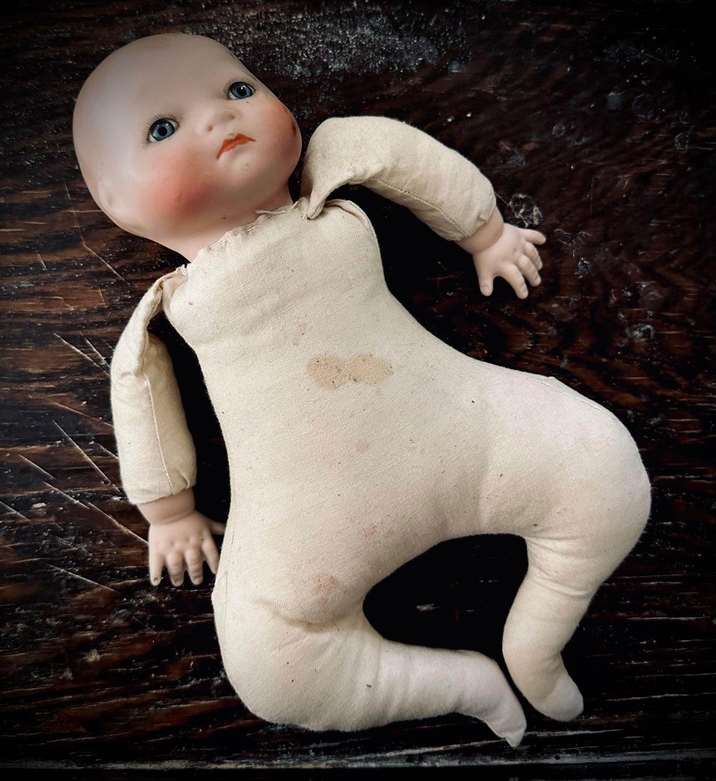 Creepy doll baby/spirit house - Euphemia Blackthorne