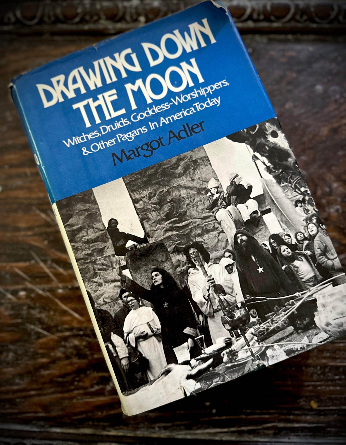 Drawing Down the Moon - Witches, Ddruids, Goddess-Worshippers & Other Pagans in America Today - Margot Adler - Second Hand - Euphemia Blackthorne