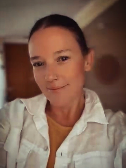Tarot intuitive reading with Samantha - Instore Daylesford