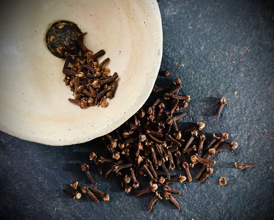 CLOVES - Protection, Banishing, Stop gossip, Love & passion, Money, Courage