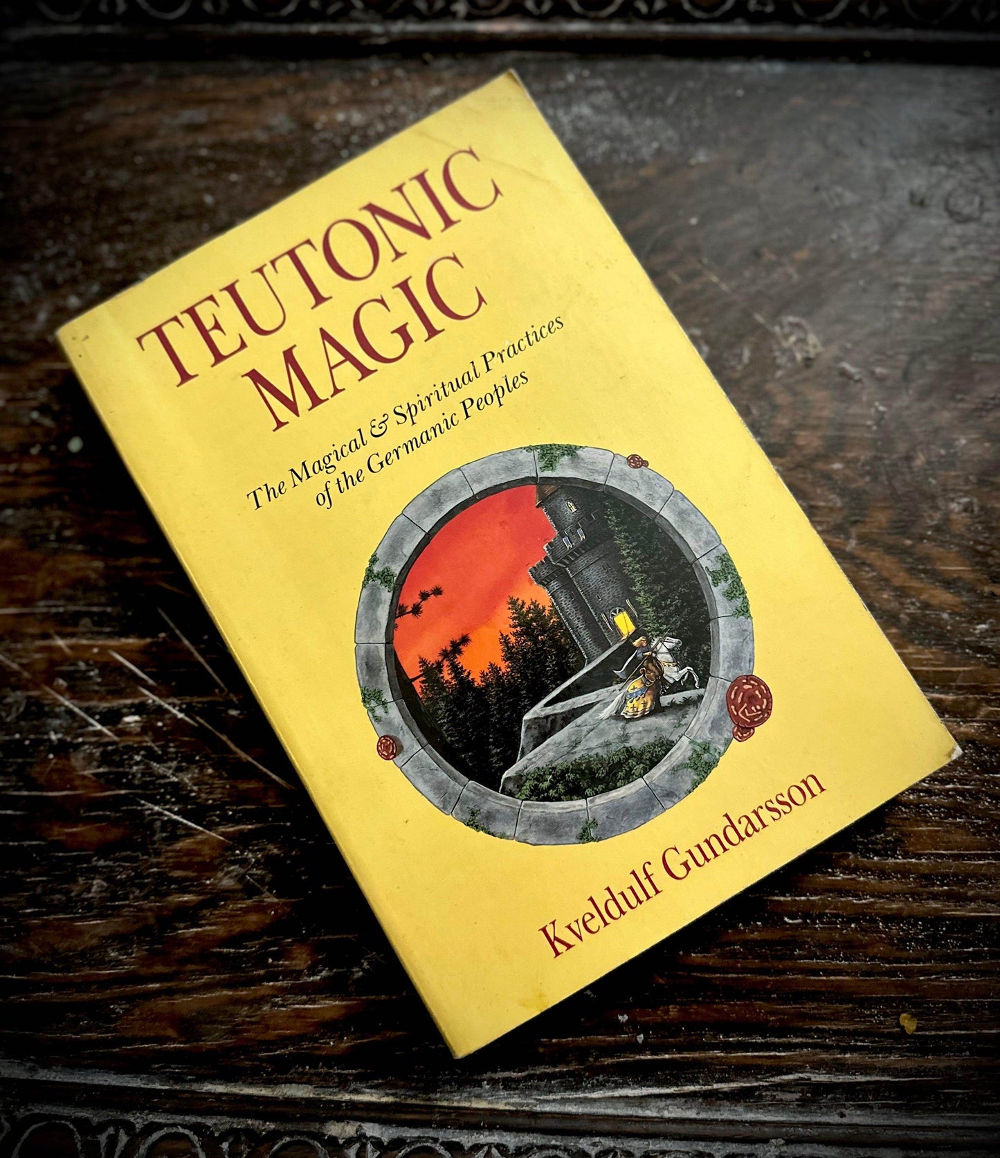 Teutonic Magic by Kveldulf Gundarsson - Second hand - Euphemia Blackthorne
