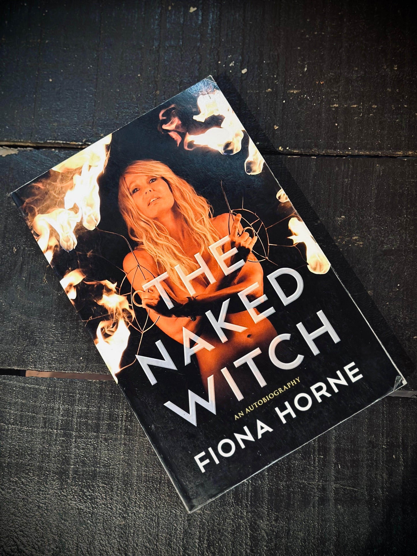 The Naked Witch - by Fiona Horne - Euphemia Blackthorne
