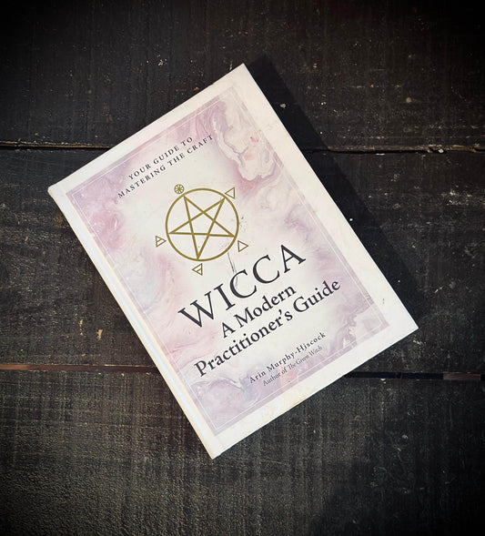 Wicca - A Modern Practitioners - Euphemia Blackthorne